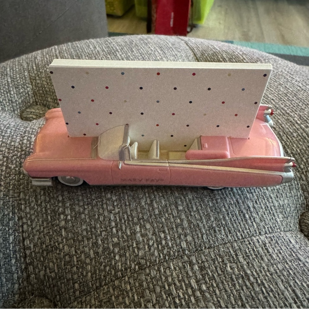 Mary Kay Pink Convertible Business Card Holder